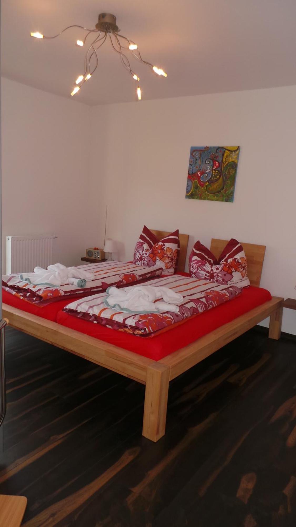 Ferienhaus An Der Brunnenaue 4 Sterne, E-Ladestation Am Haus, Wlan, Netflix, Garten Загард Екстериор снимка