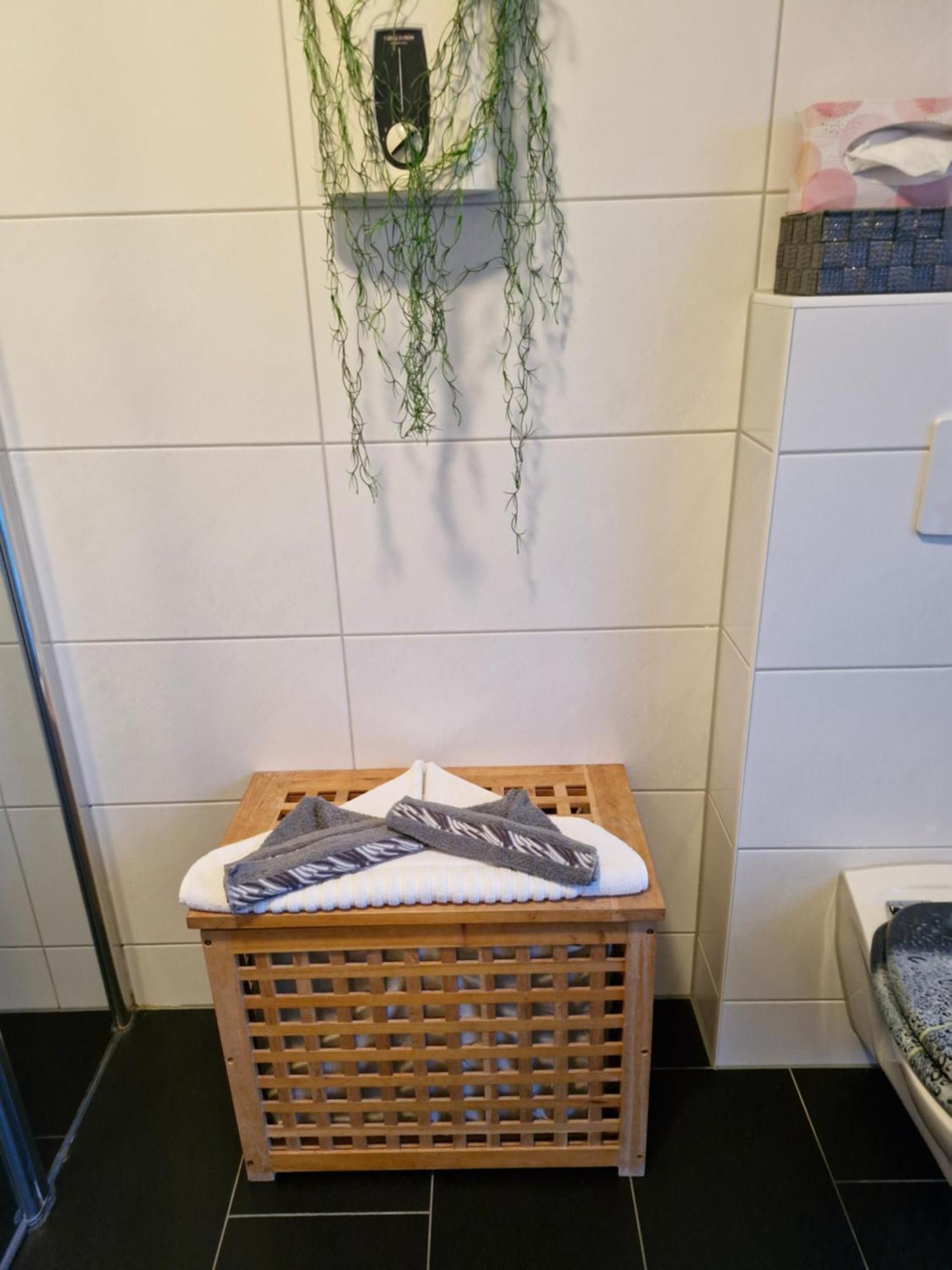 Ferienhaus An Der Brunnenaue 4 Sterne, E-Ladestation Am Haus, Wlan, Netflix, Garten Загард Екстериор снимка